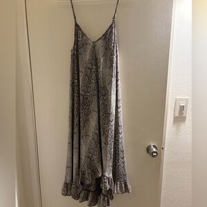 Vici Snake-Print Spaghetti Strap Maxi Dress - Gray
